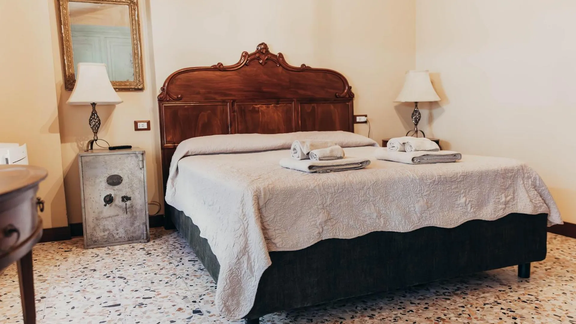 B&B Formigola Corticelle Pieve Frühstückspension